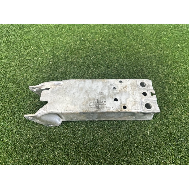 Кронштейн усилителя бампера (стекла и зеркала) BMW X1 F48 2016 2.0 B46B20 51117406388