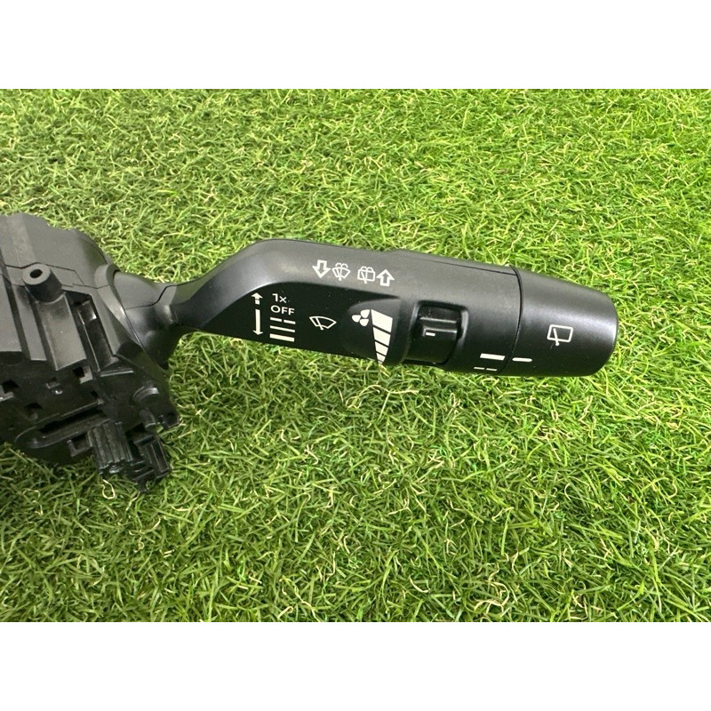 Блок подрулевых переключателей (электрика) Nissan Rogue T33 2021 2.5 PR25DD 255606RR2A