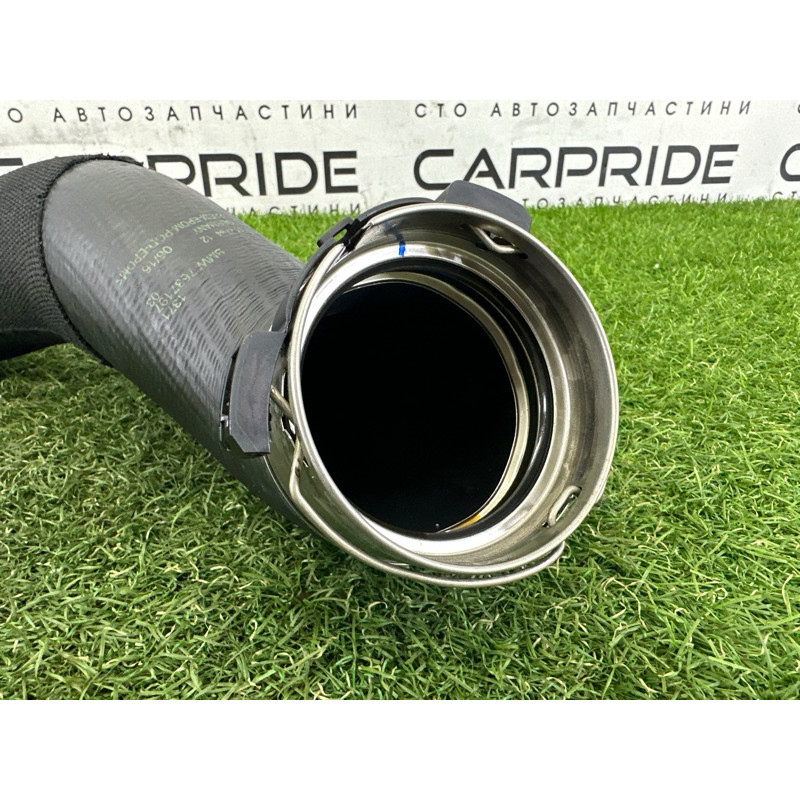 Патрубок интеркулера (двигатель и элементы) BMW X1 F48 2016 2.0 B46B20 13717637197