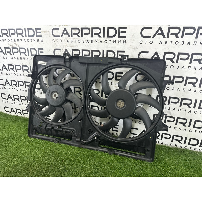 Вентилятор охлаждения радиатора (система охлаждения) AUDI A4 B8 2012 2.0 CAEB 8K0121207A