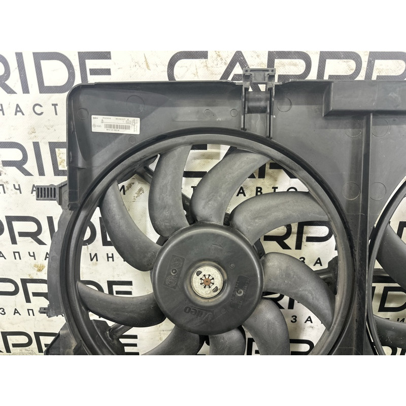 Вентилятор охлаждения радиатора (система охлаждения) AUDI A4 B8 2012 2.0 CAEB 8K0121207A