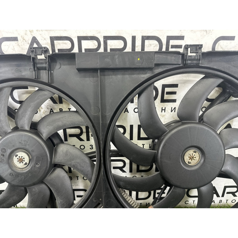 Вентилятор охлаждения радиатора (система охлаждения) AUDI A4 B8 2012 2.0 CAEB 8K0121207A