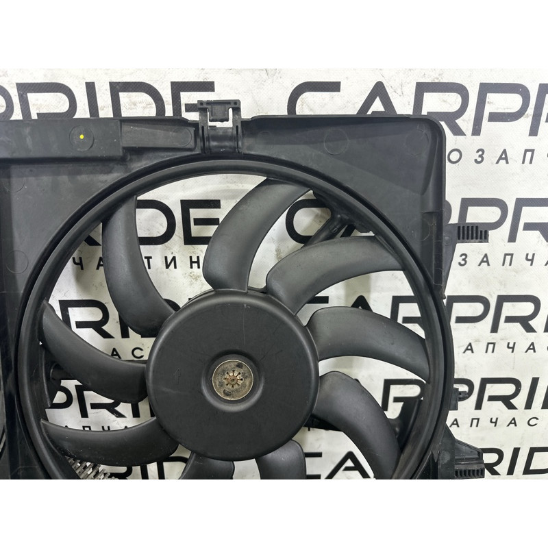 Вентилятор охлаждения радиатора (система охлаждения) AUDI A4 B8 2012 2.0 CAEB 8K0121207A