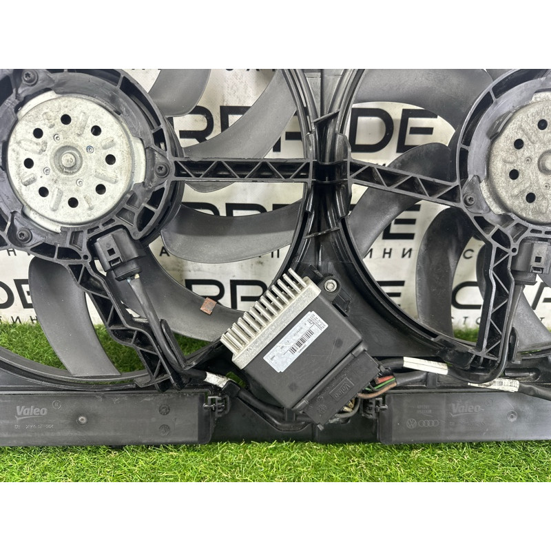 Вентилятор охлаждения радиатора (система охлаждения) AUDI A4 B8 2012 2.0 CAEB 8K0121207A