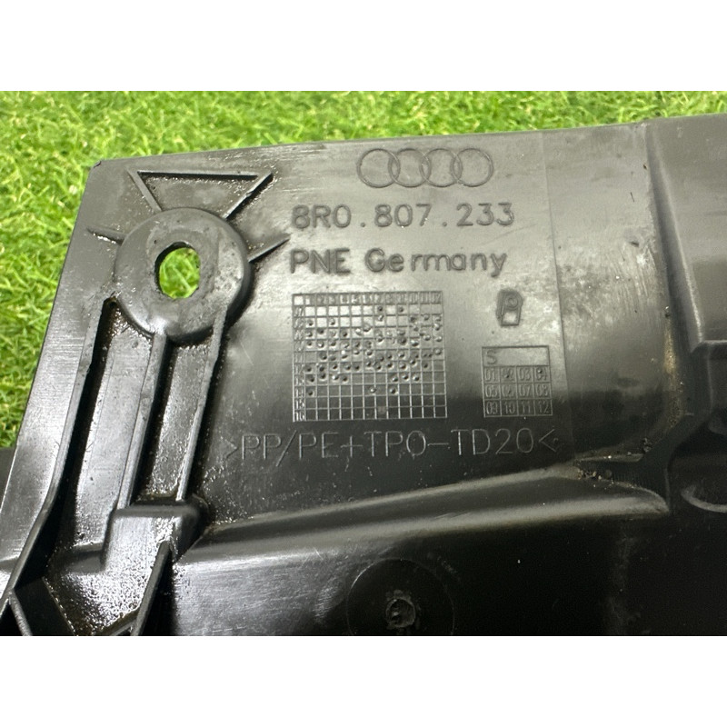 Защита бампера (кузов и элементы) AUDI Q5 8R 2012 2.0 CAEB 8R0807233