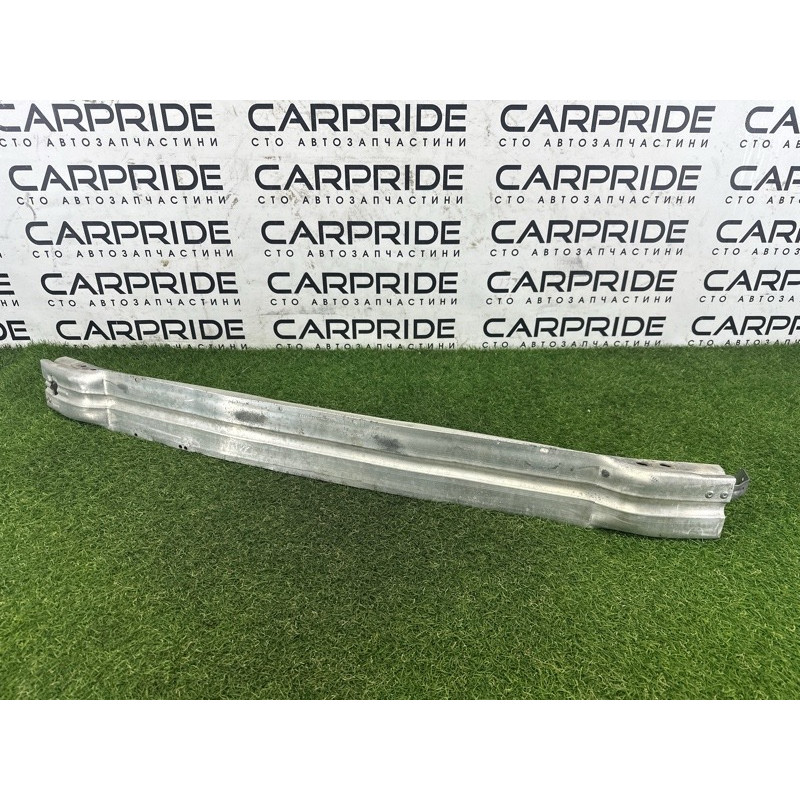 Усилитель бампера (наружные элементы кузова) AUDI A4 B8 2012 2.0 CAEB 8K0807113D