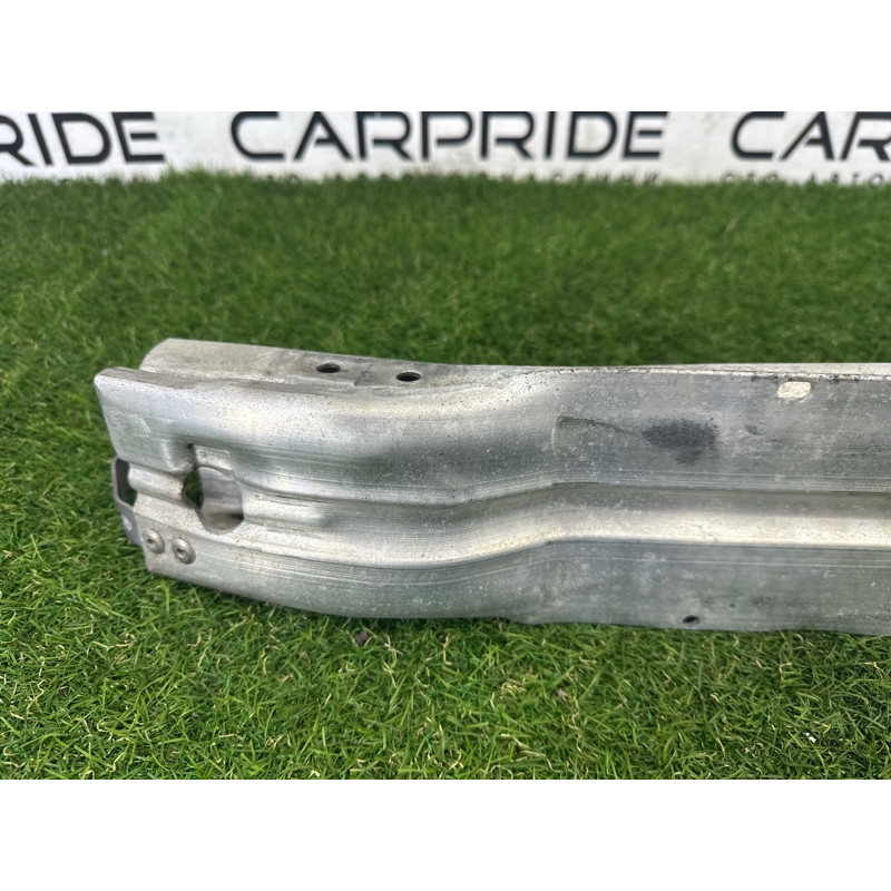 Усилитель бампера (наружные элементы кузова) AUDI A4 B8 2012 2.0 CAEB 8K0807113D