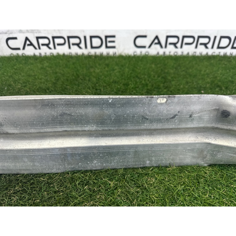 Усилитель бампера (наружные элементы кузова) AUDI A4 B8 2012 2.0 CAEB 8K0807113D