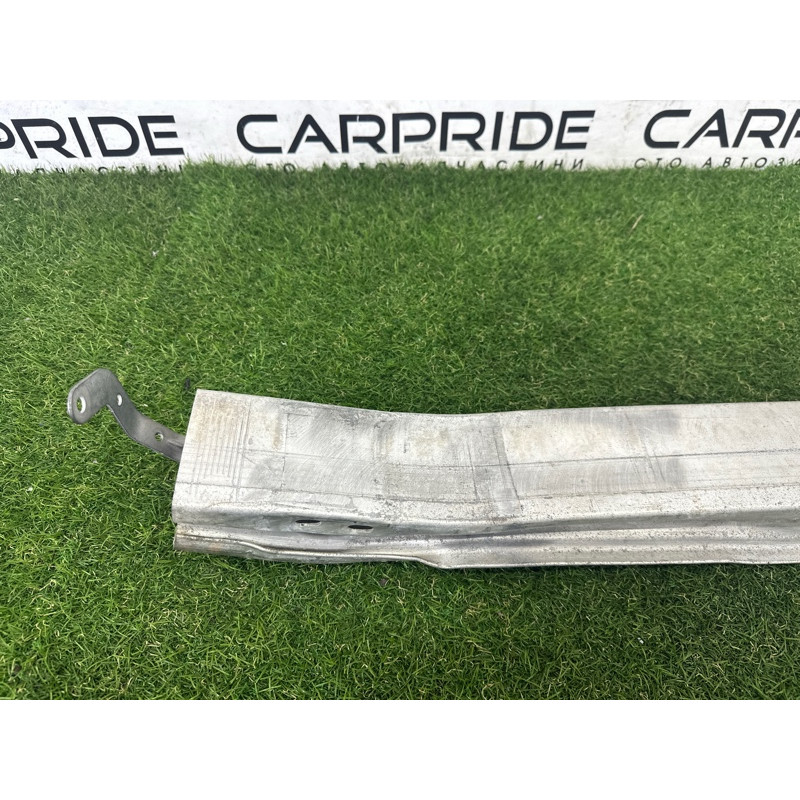 Усилитель бампера (наружные элементы кузова) AUDI A4 B8 2012 2.0 CAEB 8K0807113D