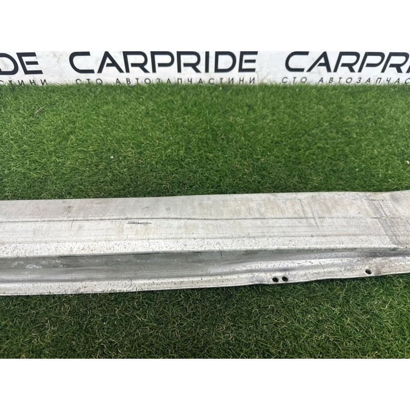 Усилитель бампера (наружные элементы кузова) AUDI A4 B8 2012 2.0 CAEB 8K0807113D