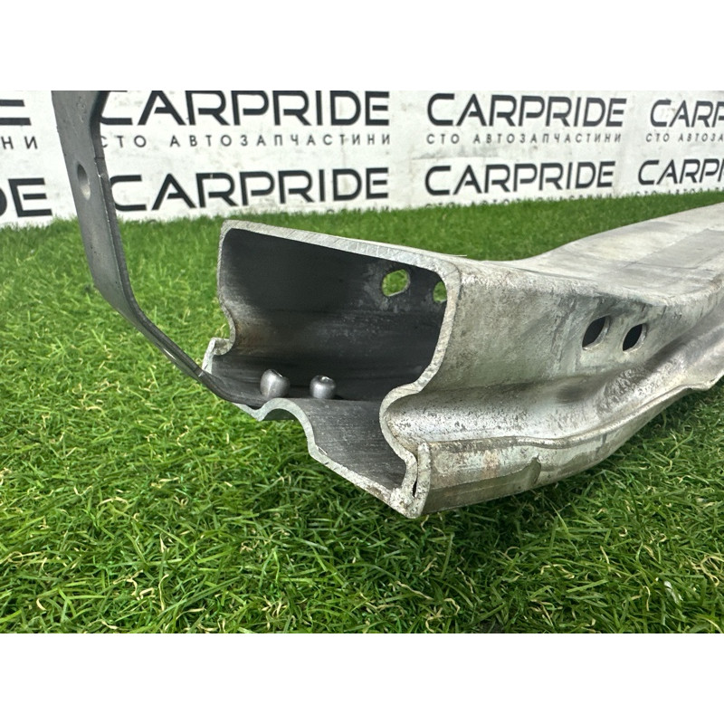 Усилитель бампера (наружные элементы кузова) AUDI A4 B8 2012 2.0 CAEB 8K0807113D