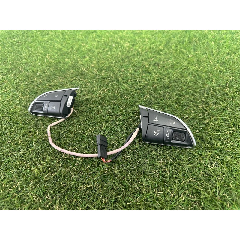 Кнопки руля (электрика / кнопки) AUDI A7 4G 2012 3.0 CGXB 4G0951523HXHA