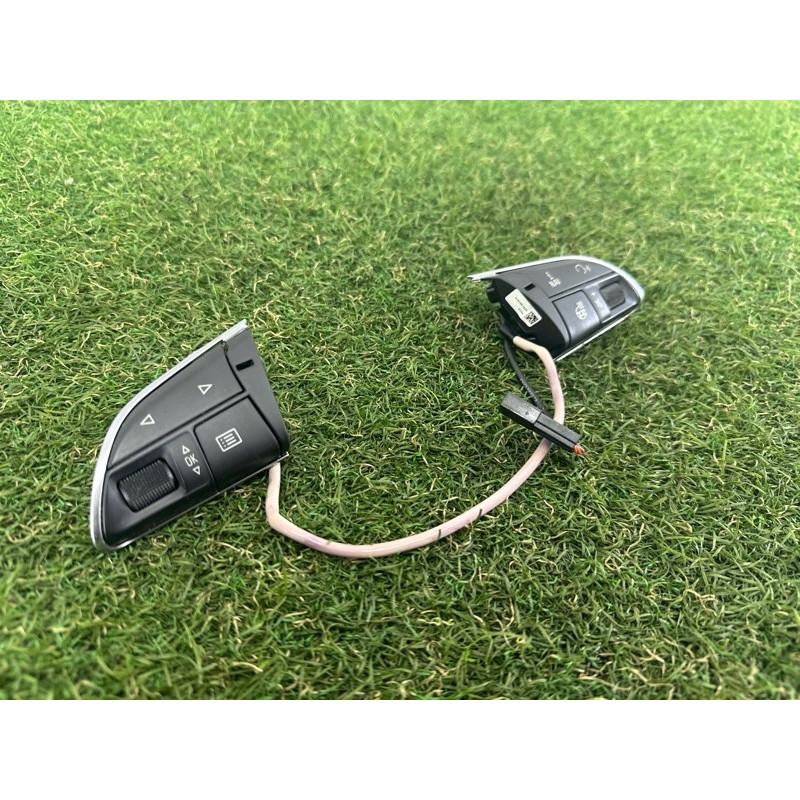 Кнопки руля (электрика / кнопки) AUDI A7 4G 2012 3.0 CGXB 4G0951523HXHA