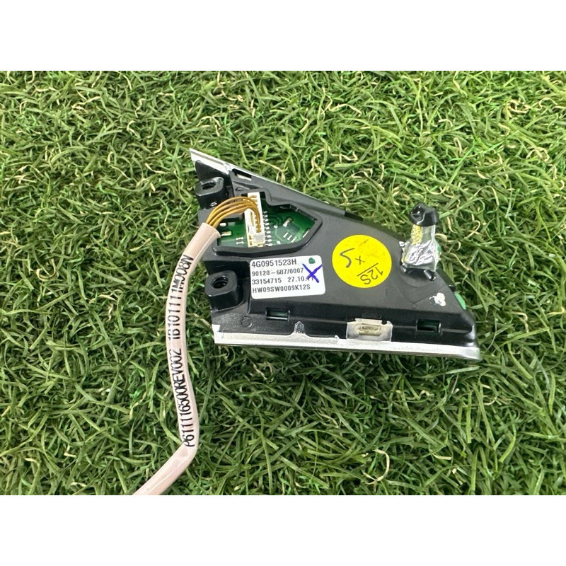 Кнопки руля (электрика / кнопки) AUDI A7 4G 2012 3.0 CGXB 4G0951523HXHA