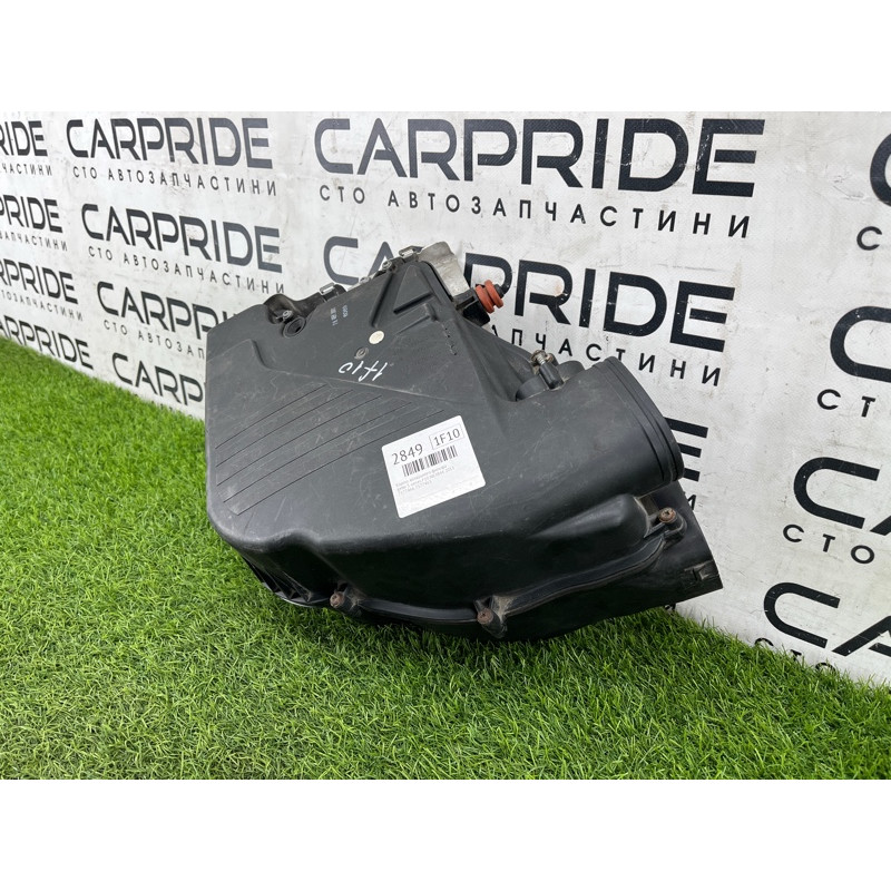 Корпус воздушного фильтра (впускная система) BMW 5-series F10 2013 N63B44 13717577466