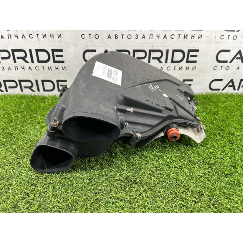 Корпус воздушного фильтра (впускная система) BMW 5-series F10 2013 N63B44 13717577466