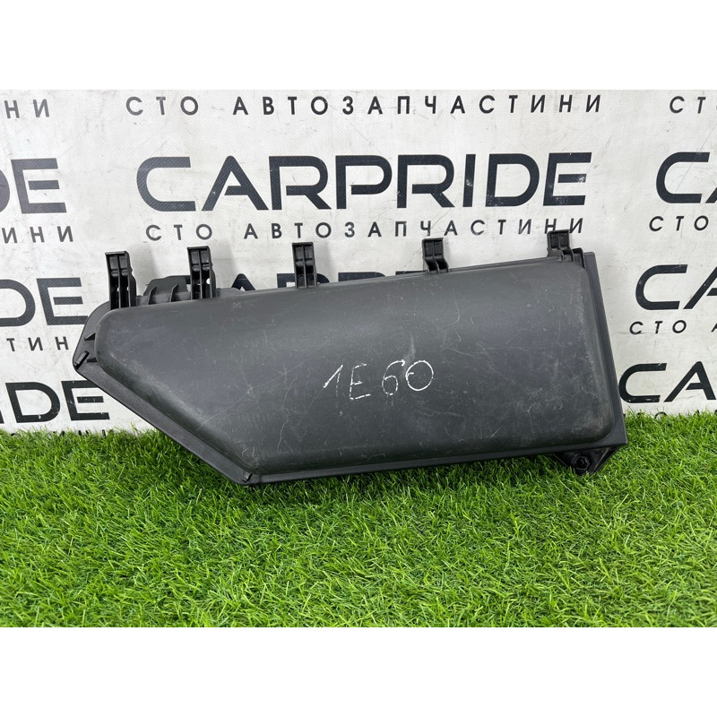 Корпус воздушного фильтра (впускная система) BMW 5-series E60 2004 M54B22 64316913503