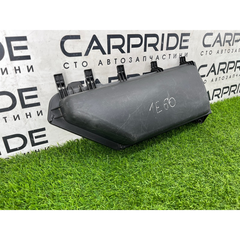 Корпус воздушного фильтра (впускная система) BMW 5-series E60 2004 M54B22 64316913503