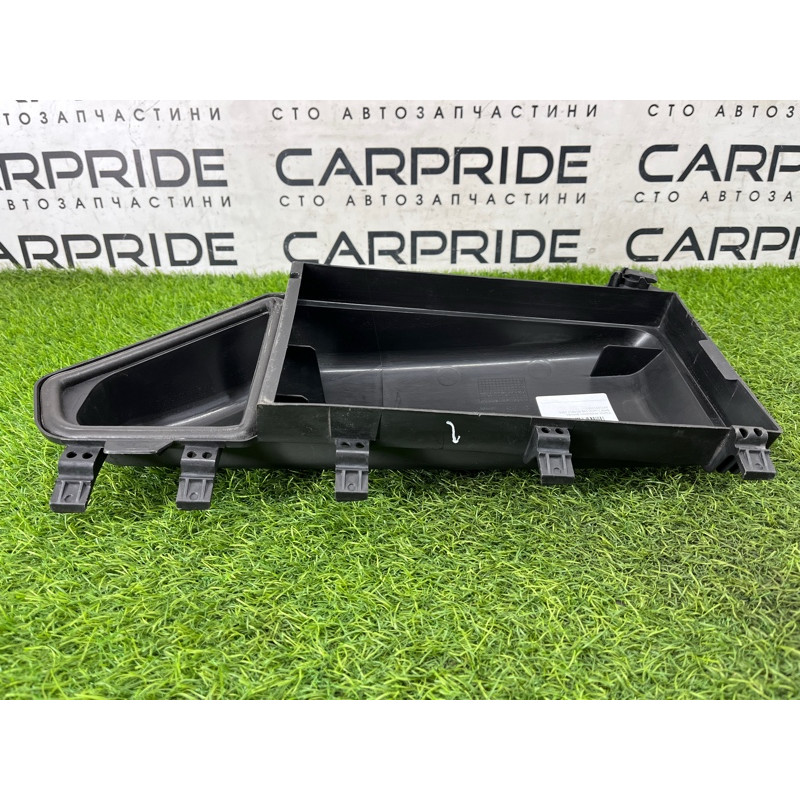 Корпус воздушного фильтра (впускная система) BMW 5-series E60 2004 M54B22 64316913503