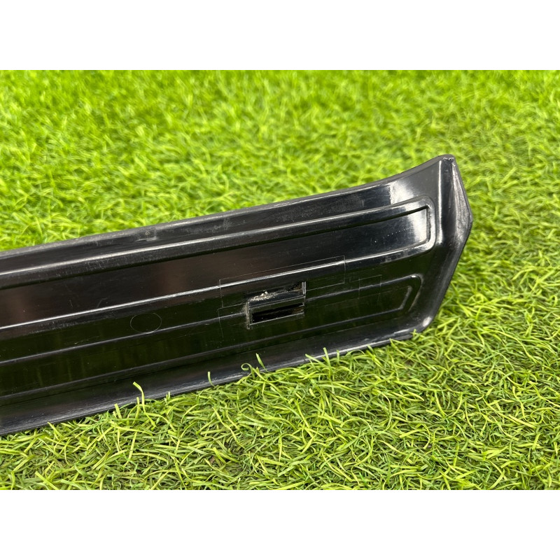 Накладка на порог (кузов и элементы) BMW 3-series E46 51478196131