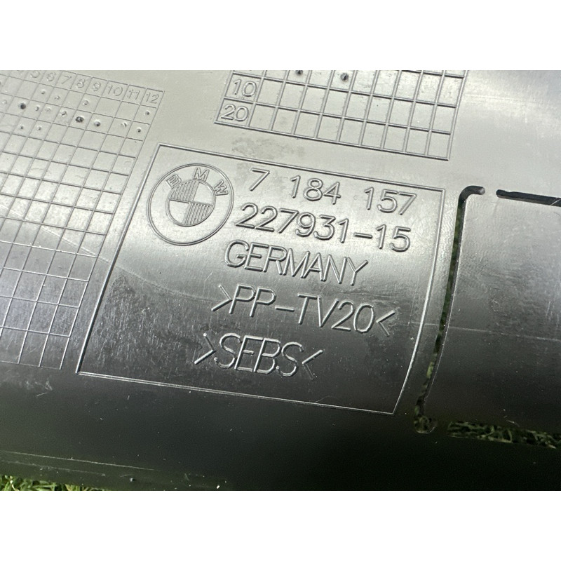 Воздуховод радиатора (кузов и элементы) BMW 7-series F01 2011 3.0 N54 51747184157