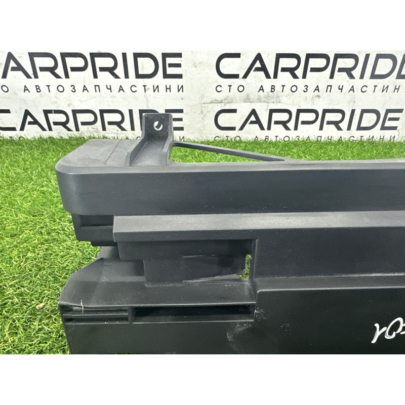 Рамка радиатора (кузов и элементы) BMW 7-series F01 2011 3.0 N54 17117639071