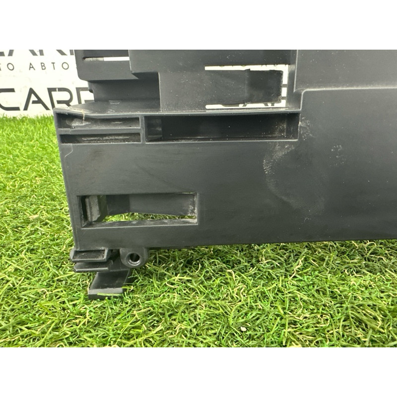 Рамка радиатора (кузов и элементы) BMW 7-series F01 2011 3.0 N54 17117639071