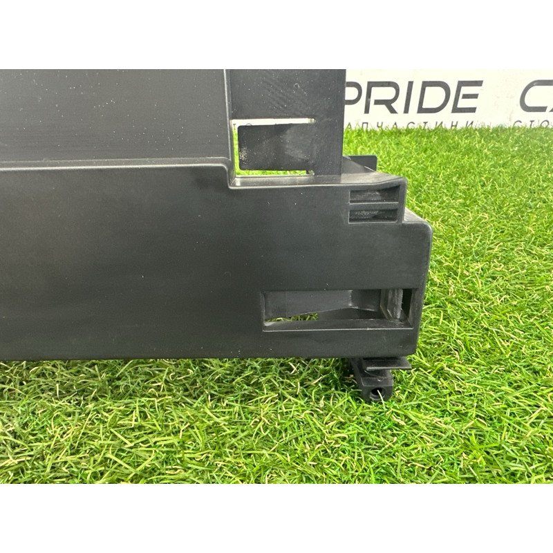 Рамка радиатора (кузов и элементы) BMW 7-series F01 2011 3.0 N54 17117639071