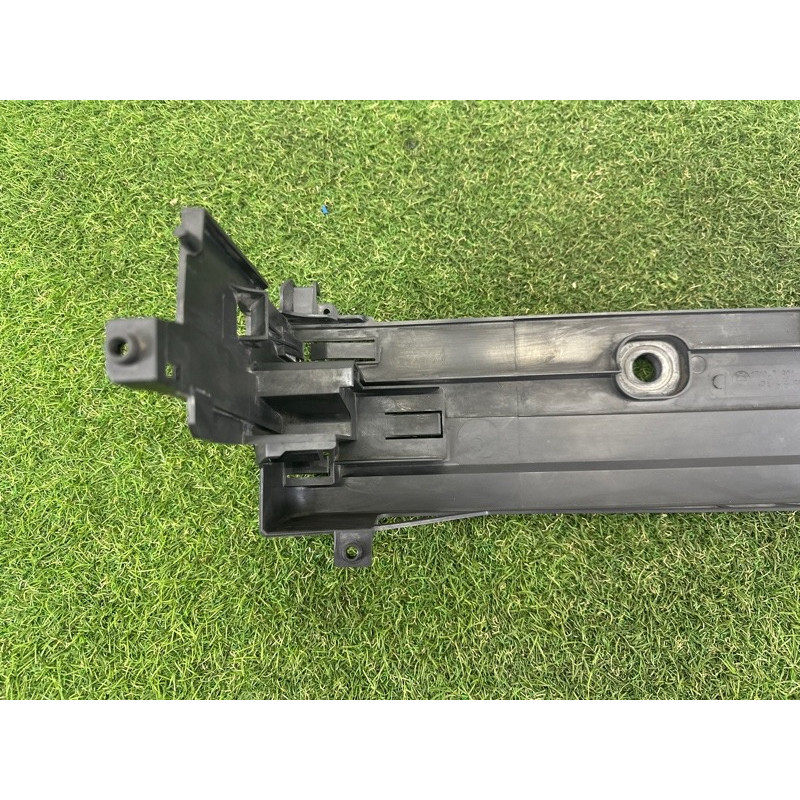 Рамка радиатора (кузов и элементы) BMW 7-series F01 2011 3.0 N54 17117639071