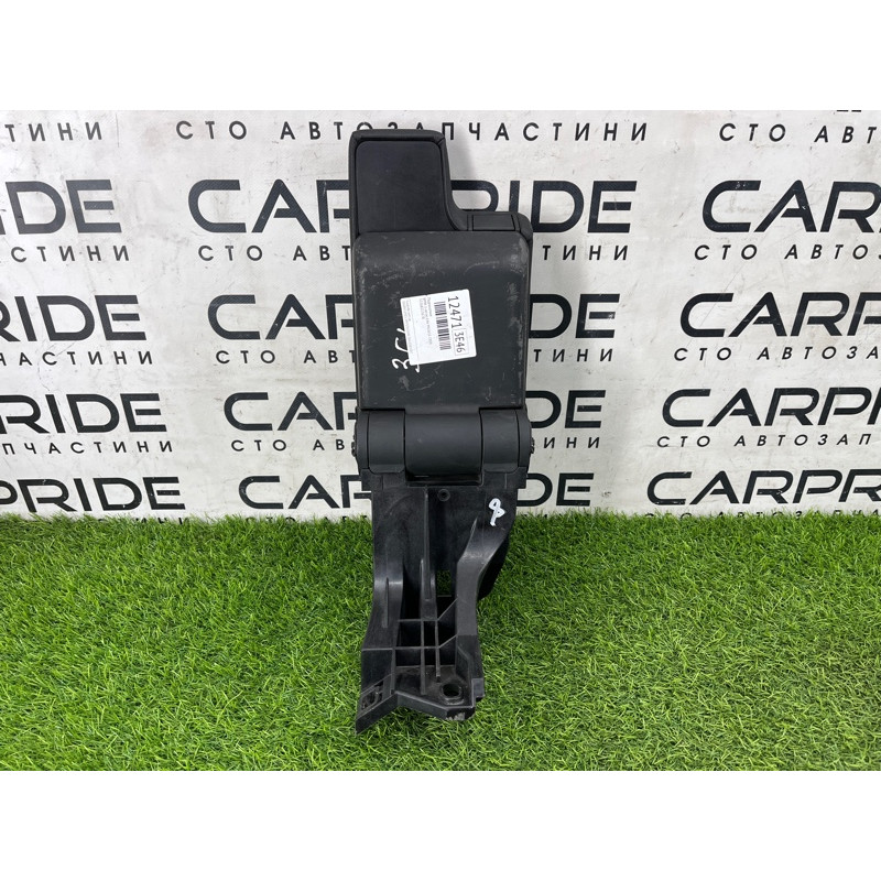 Подлокотник (салон) BMW 3-series E46 1998 M43b18 51168213678