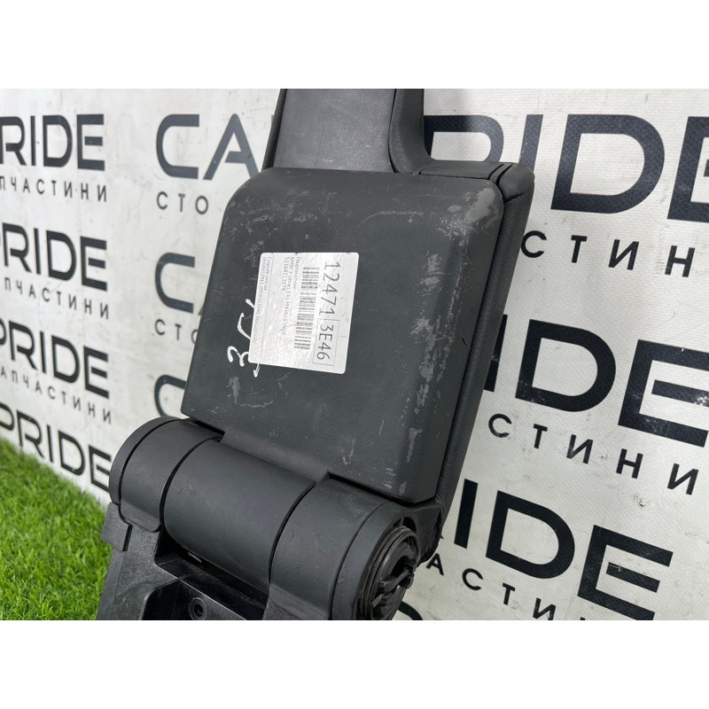 Подлокотник (салон) BMW 3-series E46 1998 M43b18 51168213678