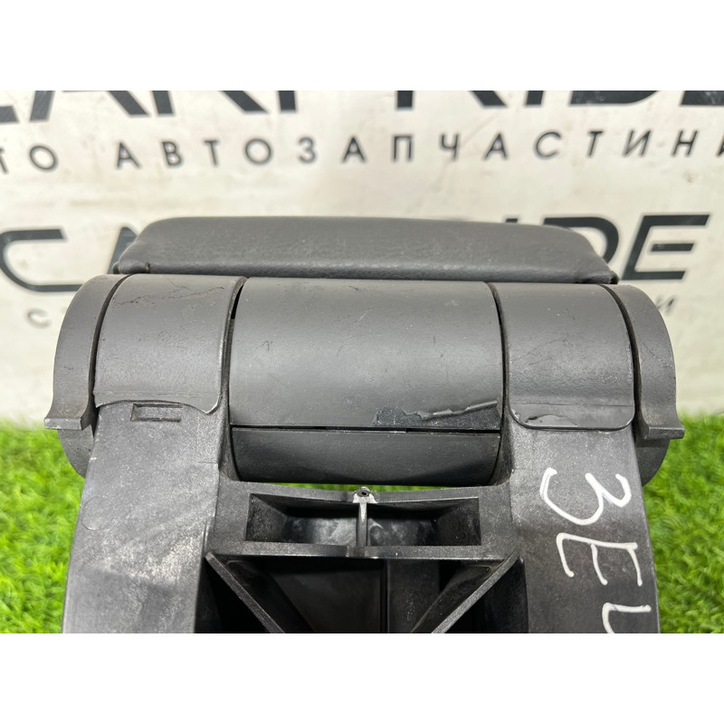 Подлокотник (салон) BMW 3-series E46 1998 M43b18 51168213678