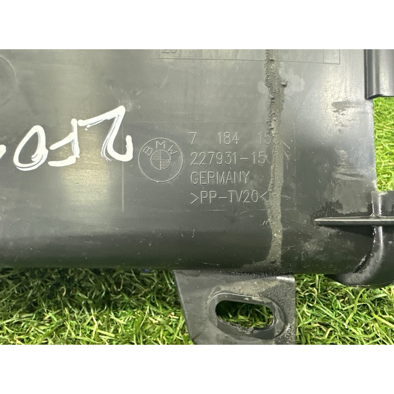 Воздуховод тормозов (кузов и элементы) BMW 7-series F01 2011 3.0 N54 51747184155