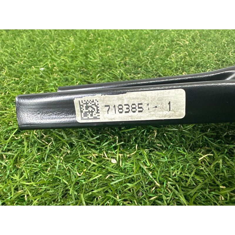 Распорка передней панели (кузов и элементы) BMW 7-series F01 2011 3.0 N54 51647183851