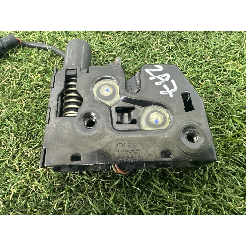 Замок капота (кузов и элементы) AUDI A7 4G 2012 3.0 CGXB 4G0823509C