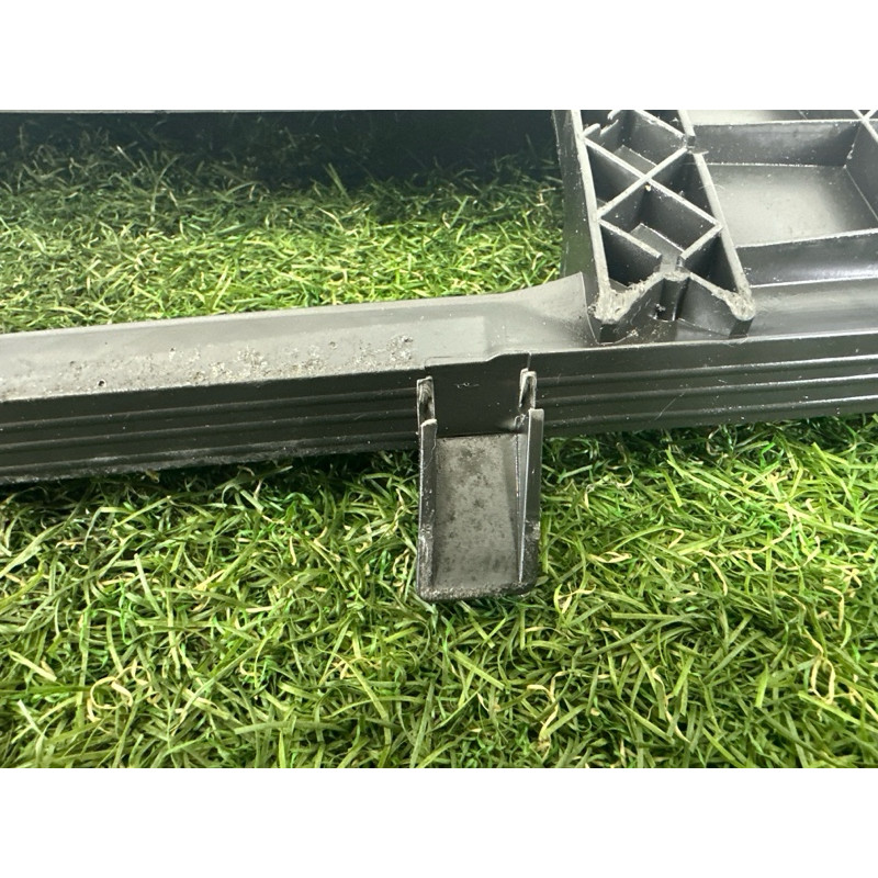 Защита бампера (кузов и элементы) AUDI Q5 8R 2012 2.0 CAEB 8R0807233