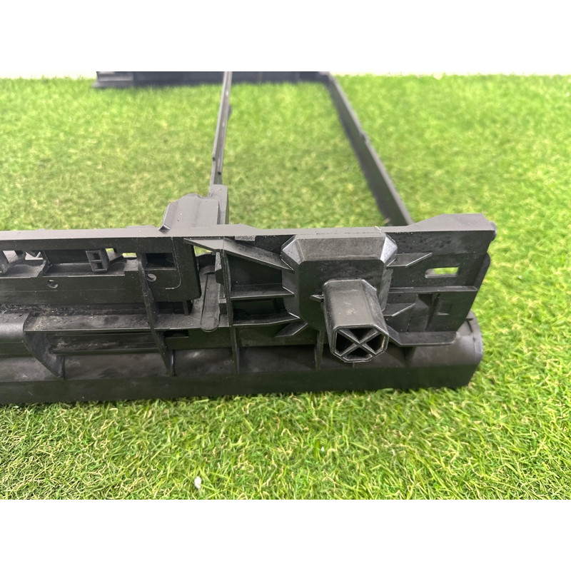 Рамка радиатора (кузов и элементы) BMW 7-series F01 2011 3.0 N54 17117804617