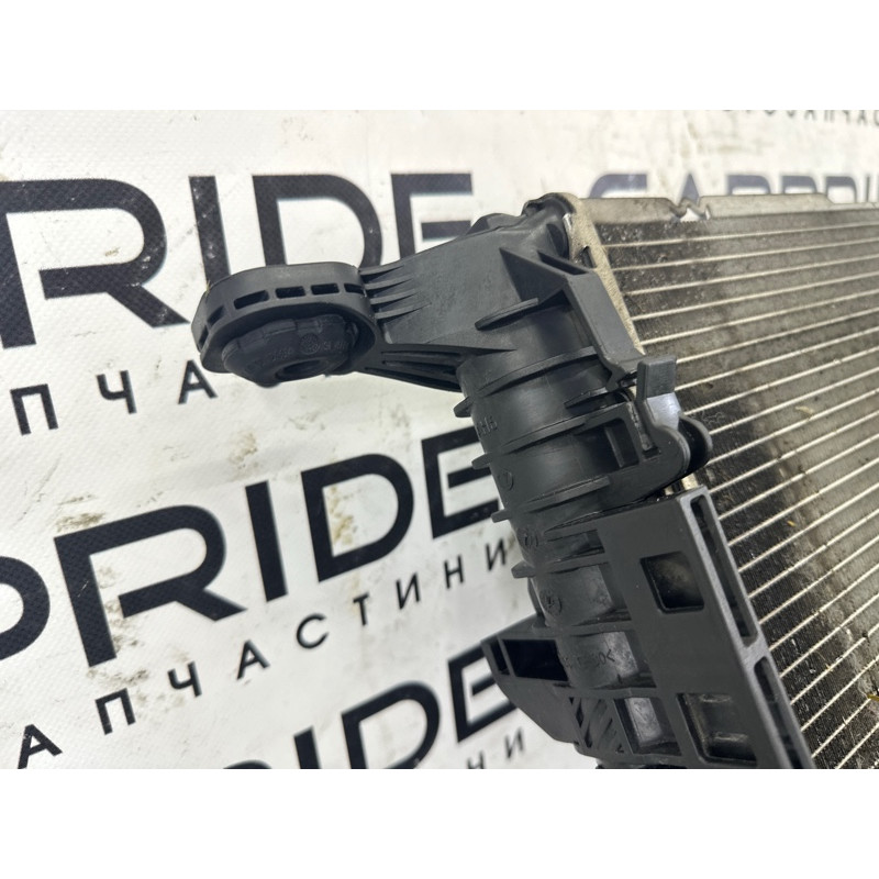 Радиатор охлаждения (система охлаждения) AUDI A7 4G 2012 3.0 CGXB 8K0121251H