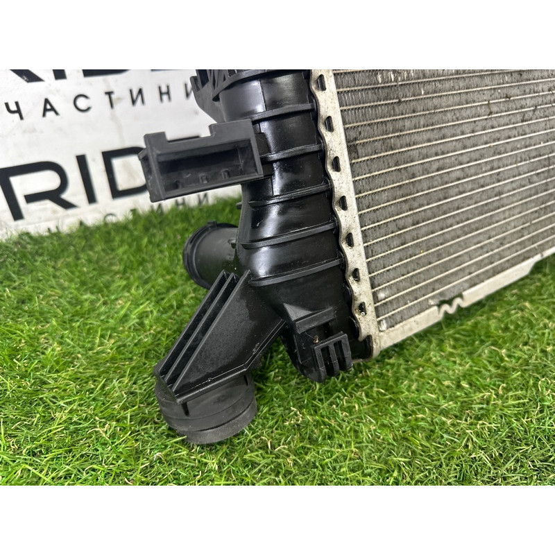 Радиатор охлаждения (система охлаждения) AUDI A7 4G 2012 3.0 CGXB 8K0121251H