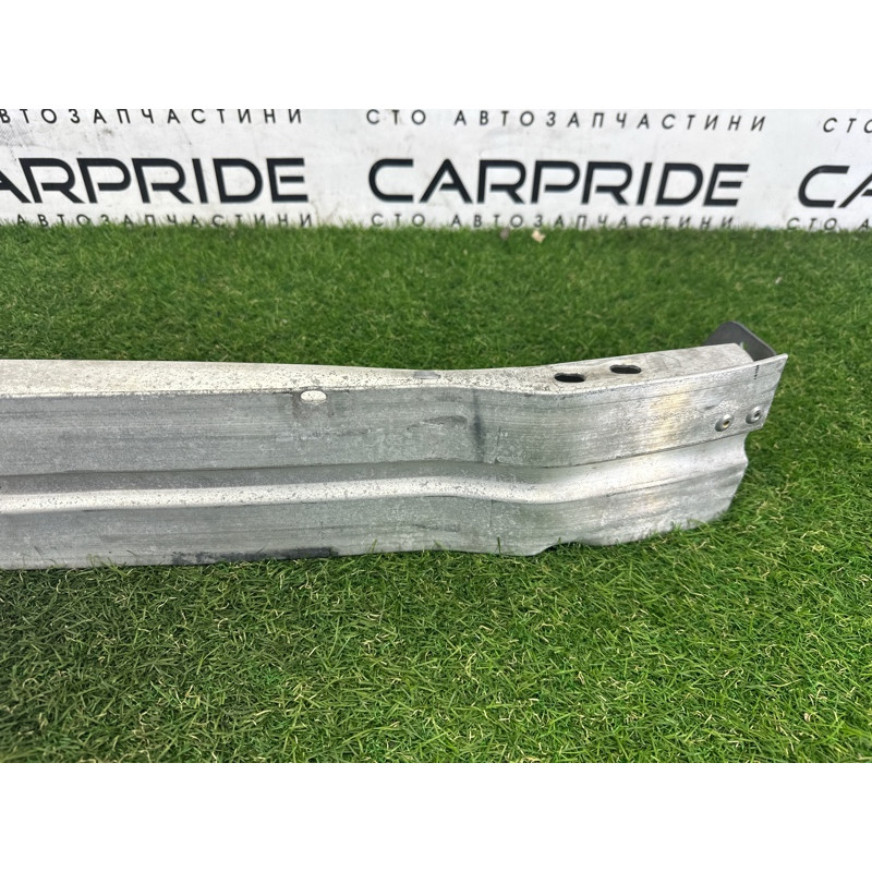 Усилитель бампера (наружные элементы кузова) AUDI Q5 8R 2012 2.0 CAEB 8R0807113B