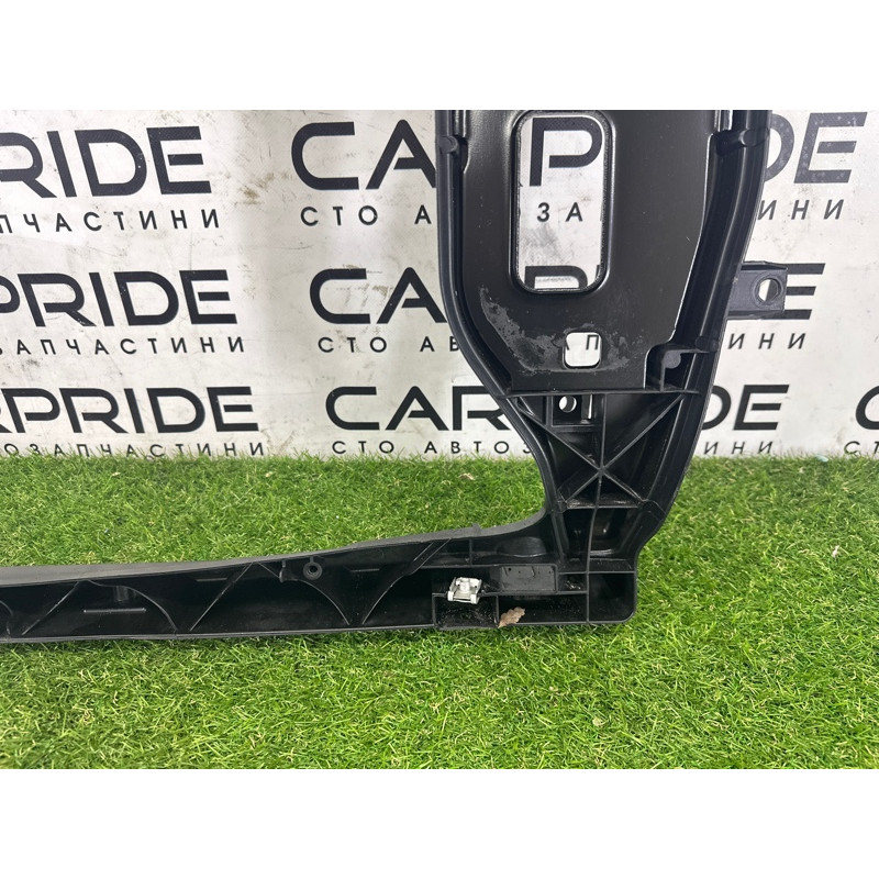 Телевизор (передняя часть кузова) (наружные элементы кузова) AUDI Q5 8R 2012 2.0 CAEB 8R0805594B