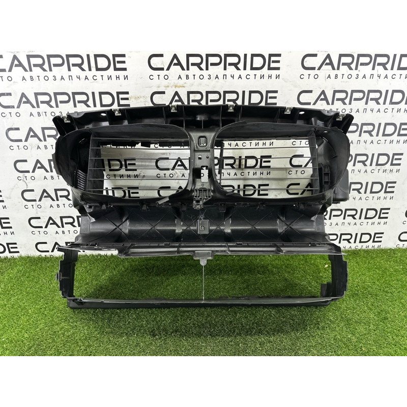Диффузор радиатора (кузов и элементы) BMW 7-series F01 2011 3.0 N54 51747183854