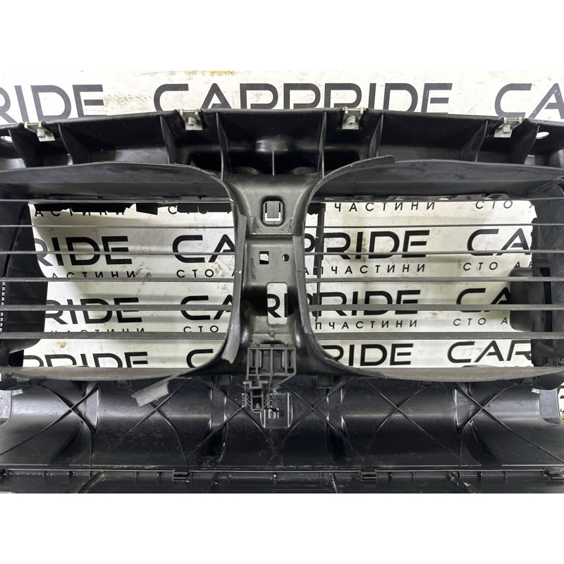 Диффузор радиатора (кузов и элементы) BMW 7-series F01 2011 3.0 N54 51747183854