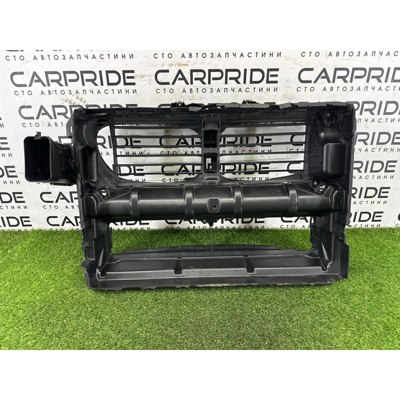 Диффузор радиатора (кузов и элементы) BMW 7-series F01 2011 3.0 N54 51747183854