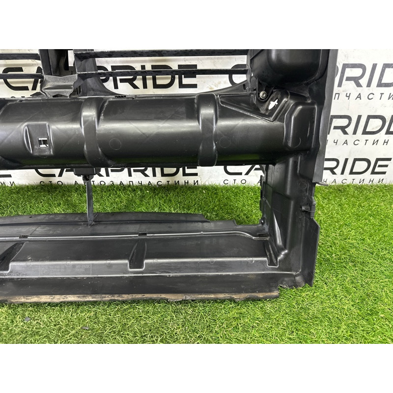 Диффузор радиатора (кузов и элементы) BMW 7-series F01 2011 3.0 N54 51747183854