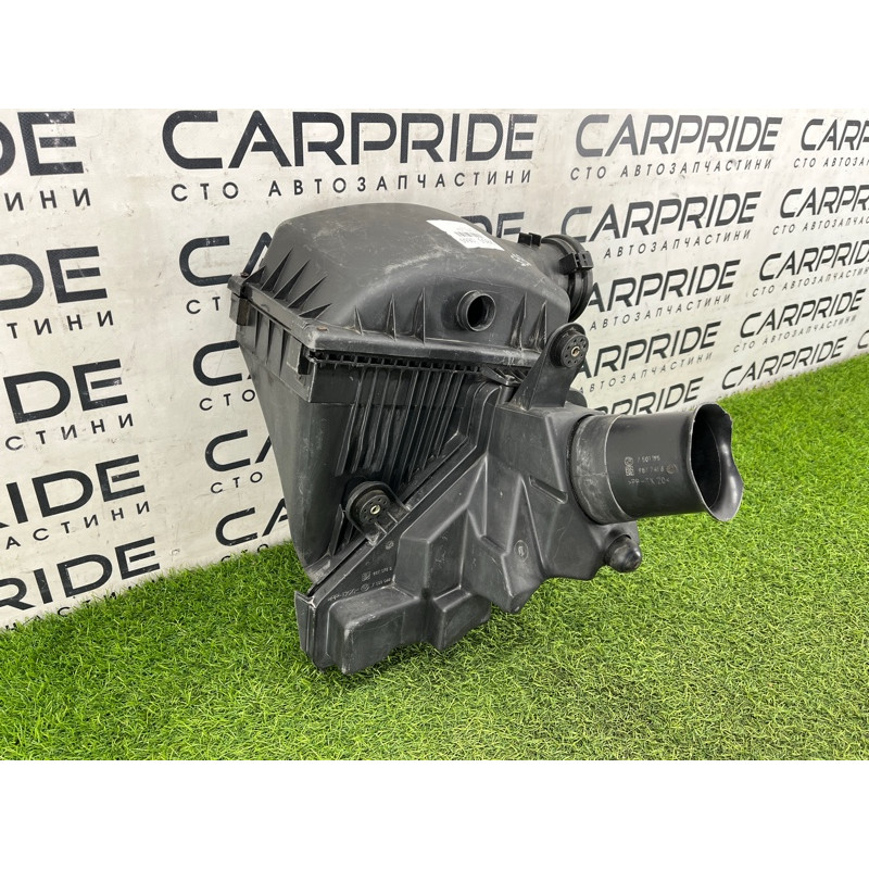 Корпус воздушного фильтра (впускная система) BMW 7-series E65 N62B44 13 71 7 501 198