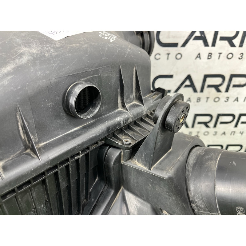 Корпус воздушного фильтра (впускная система) BMW 7-series E65 N62B44 13 71 7 501 198