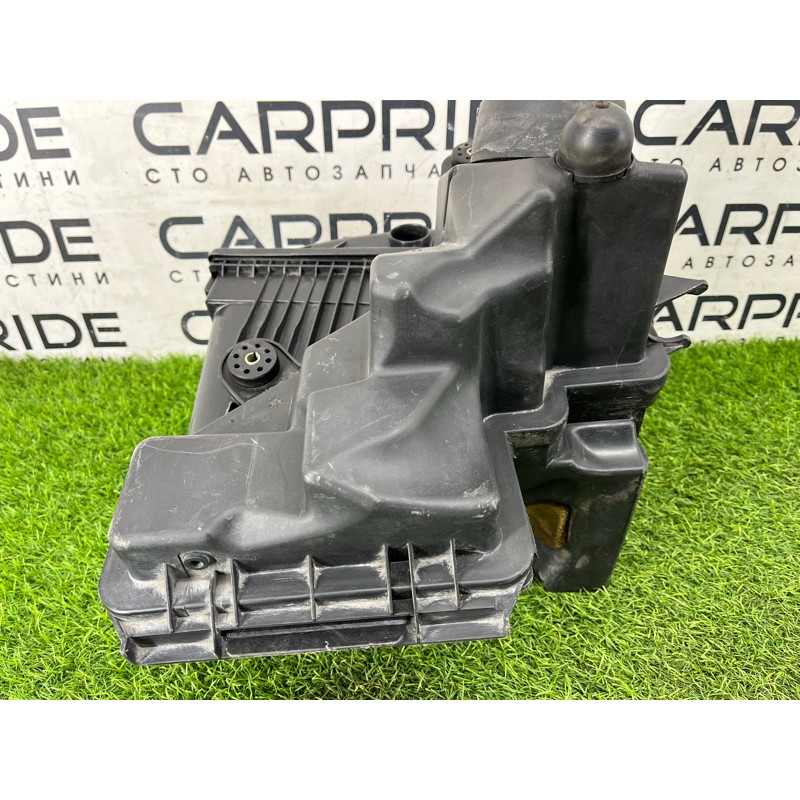 Корпус воздушного фильтра (впускная система) BMW 7-series E65 N62B44 13 71 7 501 198