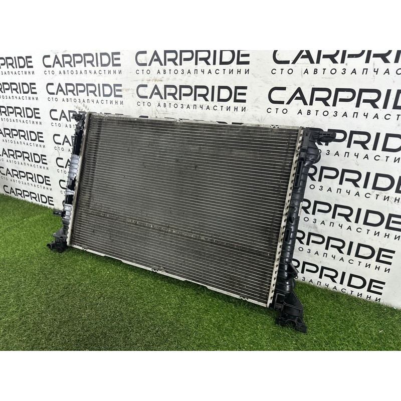 Радиатор охлаждения (система охлаждения) AUDI Q5 8R 2012 2.0 CAEB 8K0121251AJ