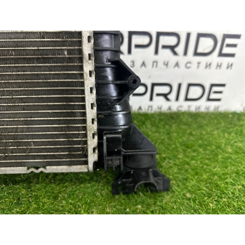 Радиатор охлаждения (система охлаждения) AUDI Q5 8R 2012 2.0 CAEB 8K0121251AJ